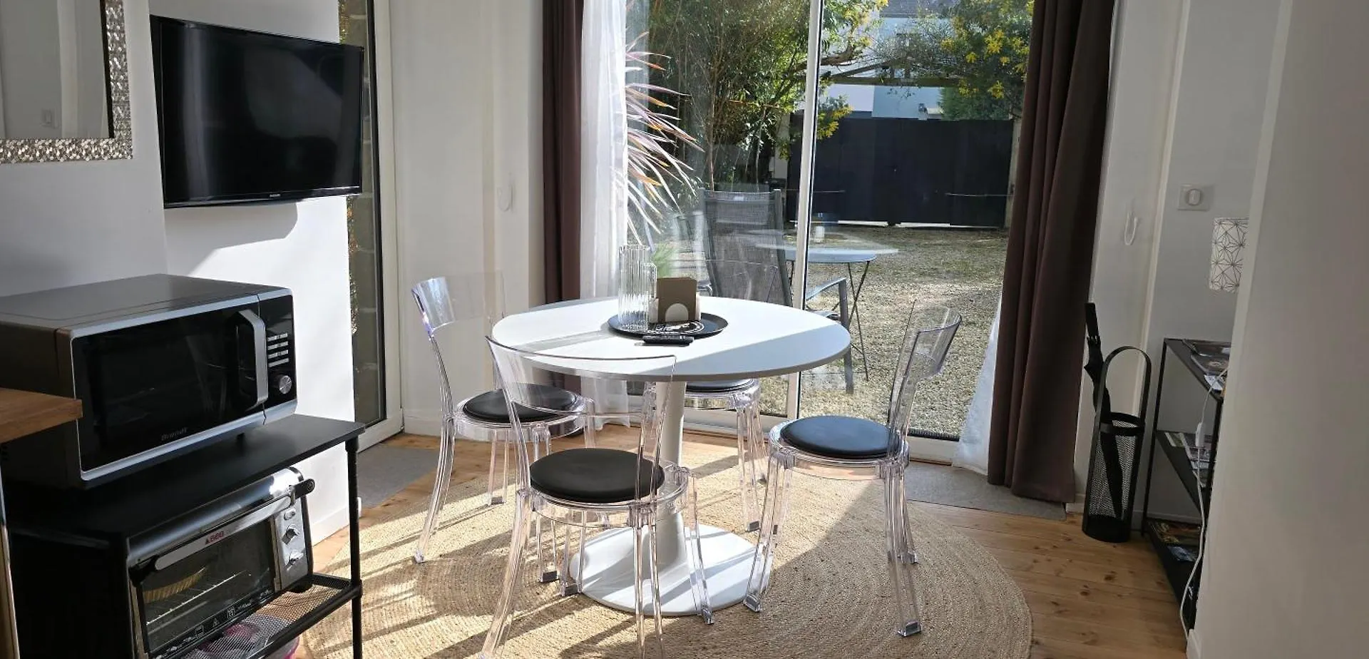 Chambre Independante Grand Confort Avec Parking Prive Clos En Centre Ville 普勒林 0*,